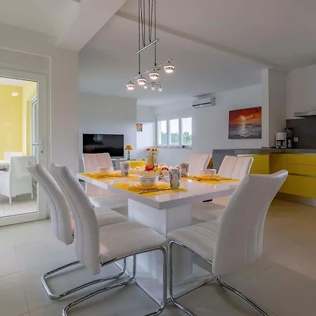 וילה Villa Vita