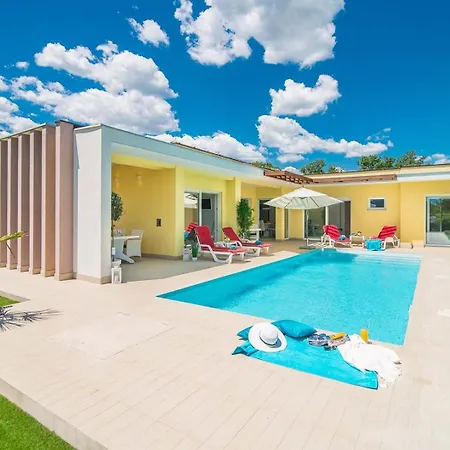 Villa Vita וילה *